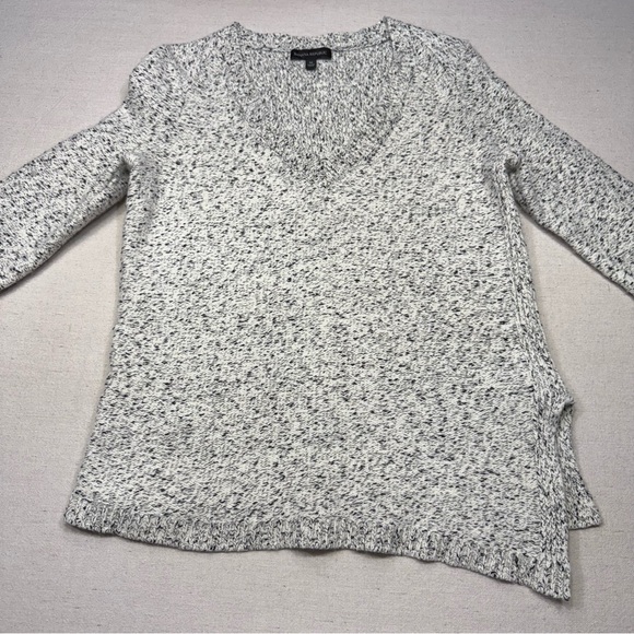 Banana Republic Marled V-Neck Tunic Sweater - Size Medium - Picture 7 of 16